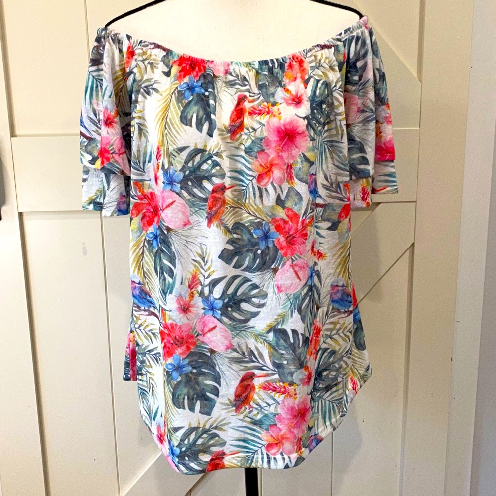 Women’s Hawaiian shirt